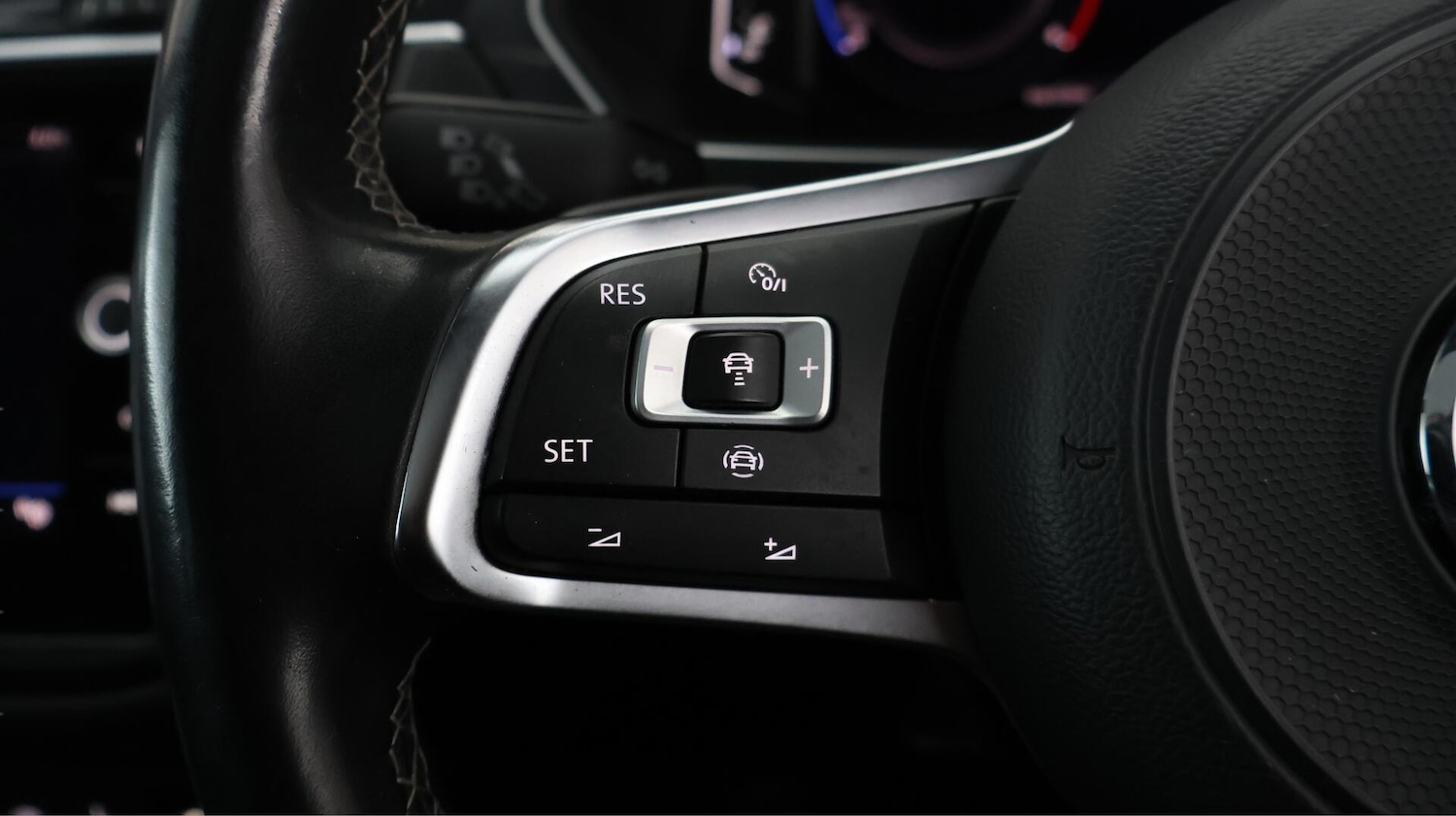 Used Volkswagen Tiguan 2019 for sale - 76765271: Photo 25