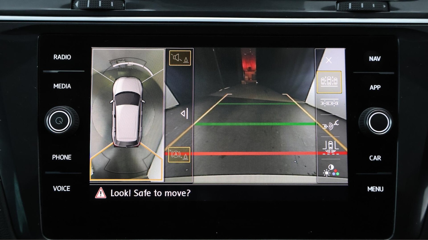 Used Volkswagen Tiguan 2019 for sale - 76765271: Photo 28