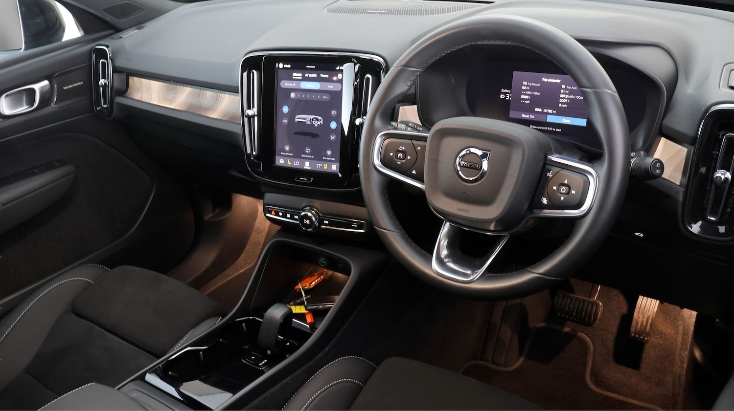 Used Volvo XC40 2024 for sale - 78213744: Photo 9