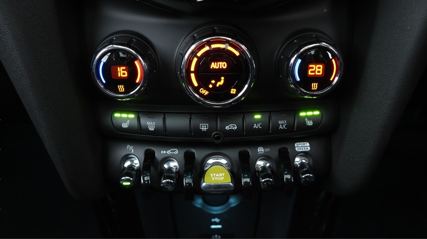 Used MINI Hatch 2023 for sale - 76702238: Photo 12