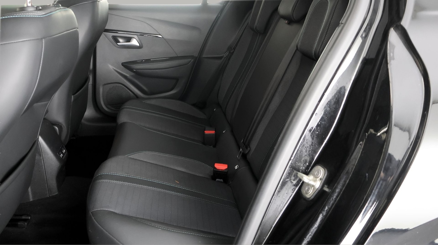 Used Peugeot 208 2021 for sale - 77708504: Photo 16