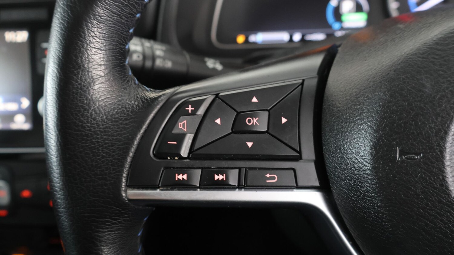 Used Nissan Leaf for sale - 77181886: Photo 23