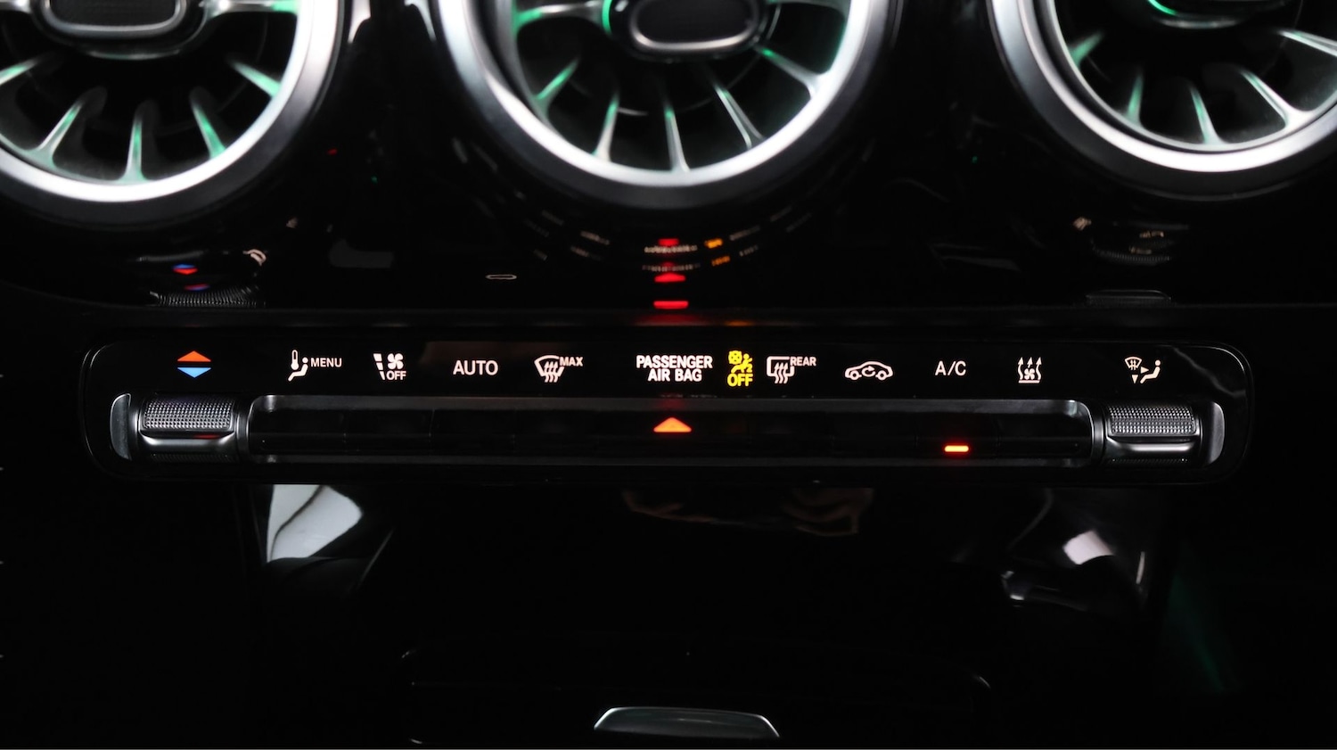 Used Mercedes-Benz CLA 2024 for sale - 77897457: Photo 12