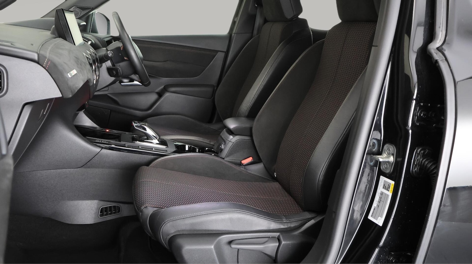 Used DS Automobiles DS 3 Crossback 2022 for sale - 76314594: Photo 14