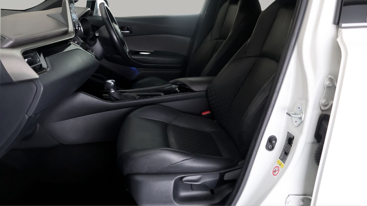 Used Toyota C-HR 2020 for sale - 77558795: Photo 14