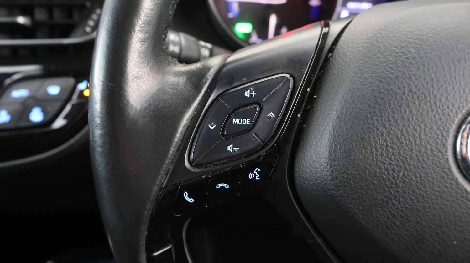 Used Toyota C-HR 2020 for sale - 77558795: Photo 24