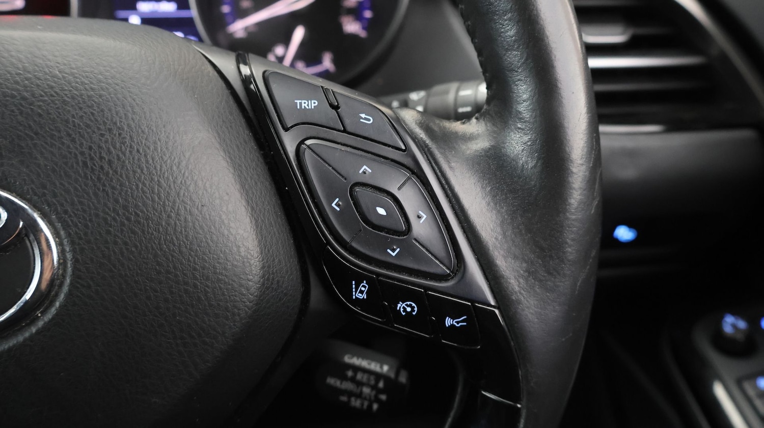 Used Toyota C-HR 2020 for sale - 77558795: Photo 25