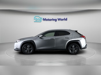 Used Lexus UX 2021 for sale - 77289531: Photo