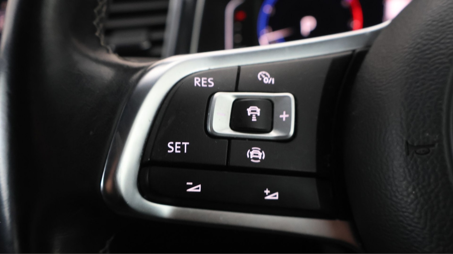 Used Volkswagen T-Roc 2019 for sale - 77199264: Photo 23