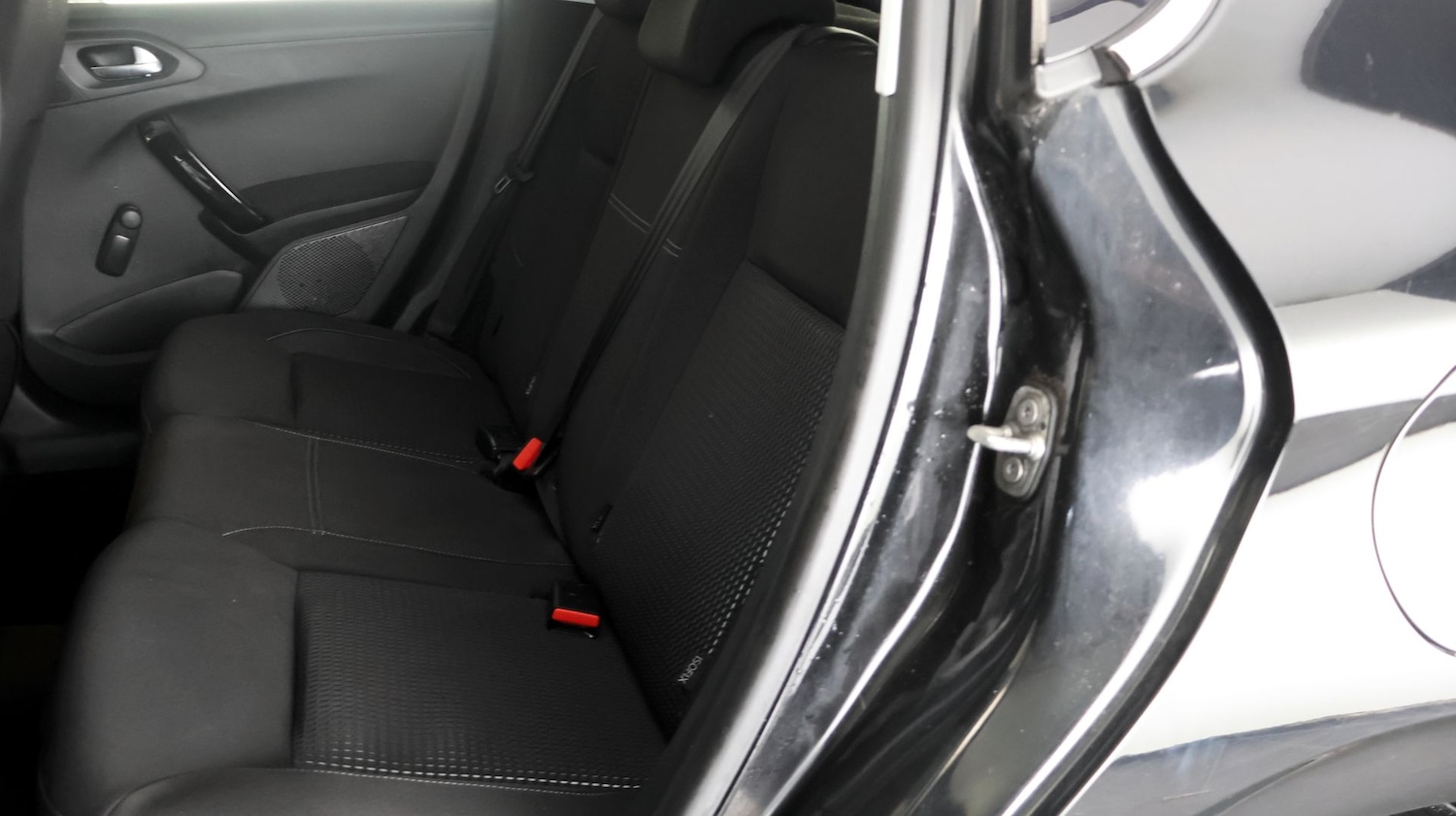 Used Peugeot 208 2018 for sale - 78169106: Photo 15