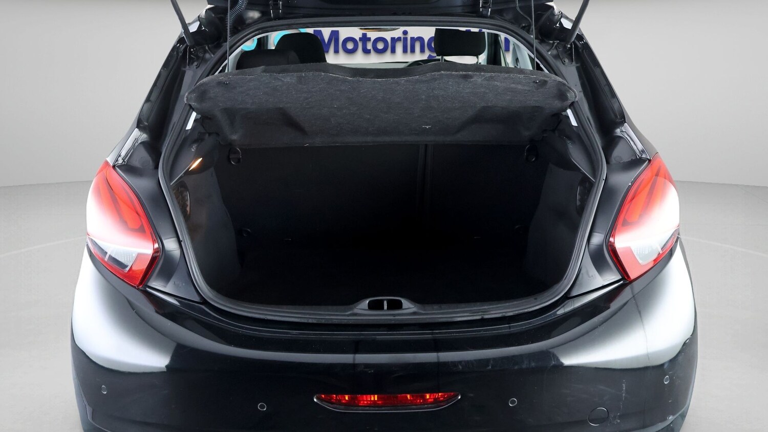 Used Peugeot 208 2018 for sale - 78169106: Photo 16