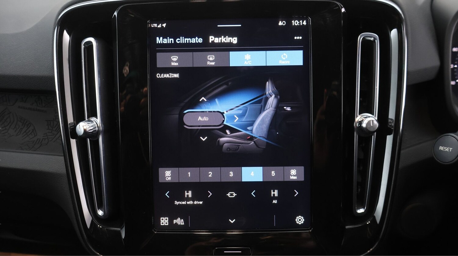 Used Volvo XC40 2023 for sale - 77689471: Photo 12