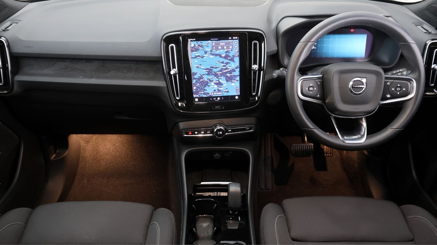 Used Volvo XC40 2023 for sale - 77689471: Photo 13