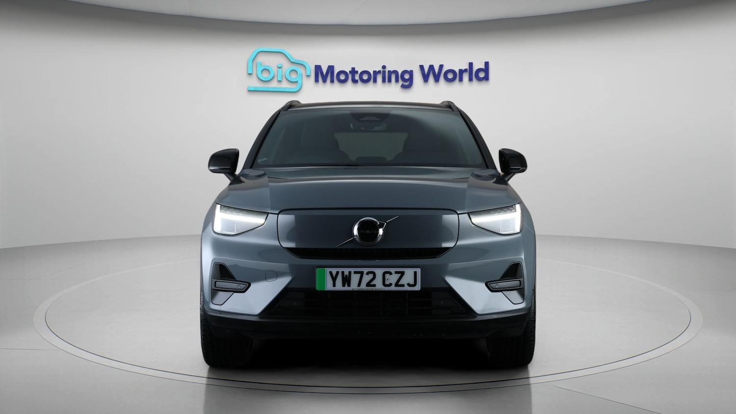 Used Volvo XC40 2023 for sale - 77689471: Photo 2