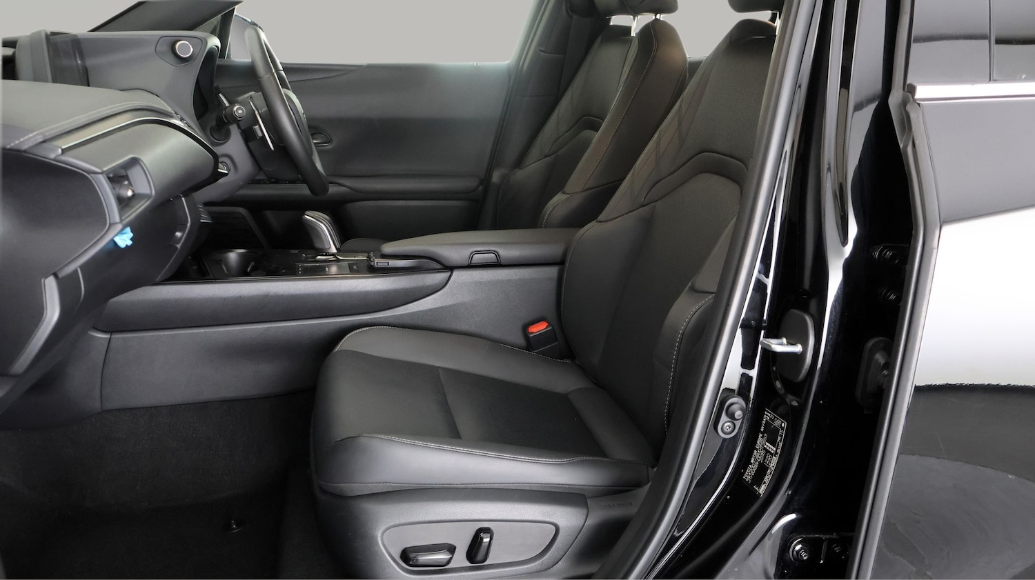 Used Lexus UX 2023 for sale - 77737020: Photo 13