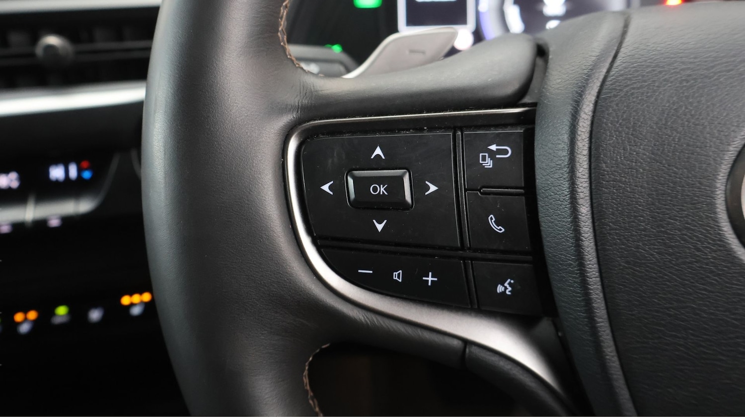 Used Lexus UX 2023 for sale - 77737020: Photo 19