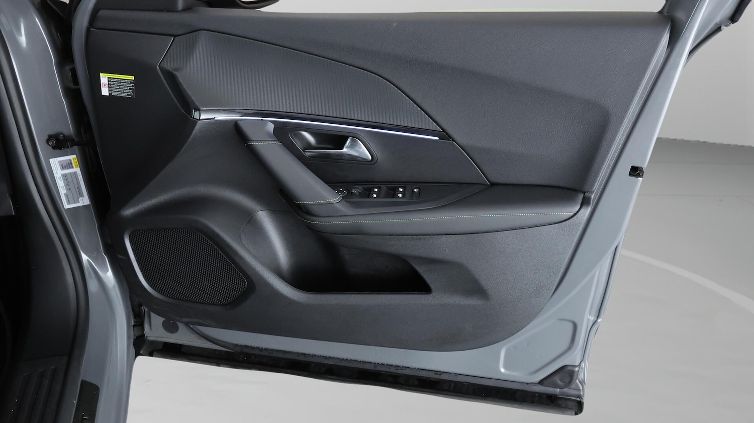 Used Peugeot E-2008 2025 for sale - 76380682: Photo 14