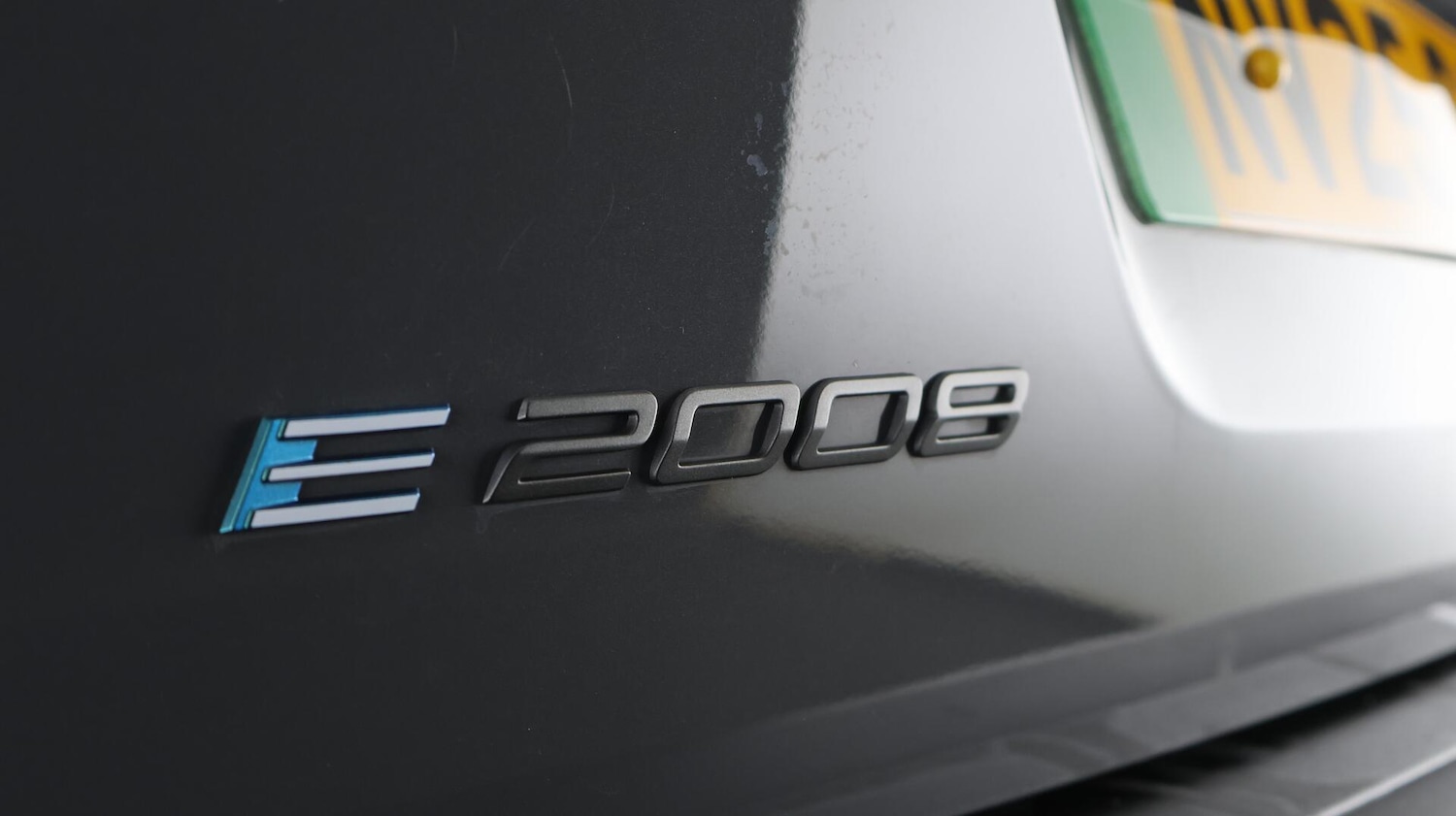 Used Peugeot E-2008 2025 for sale - 76380682: Photo 19