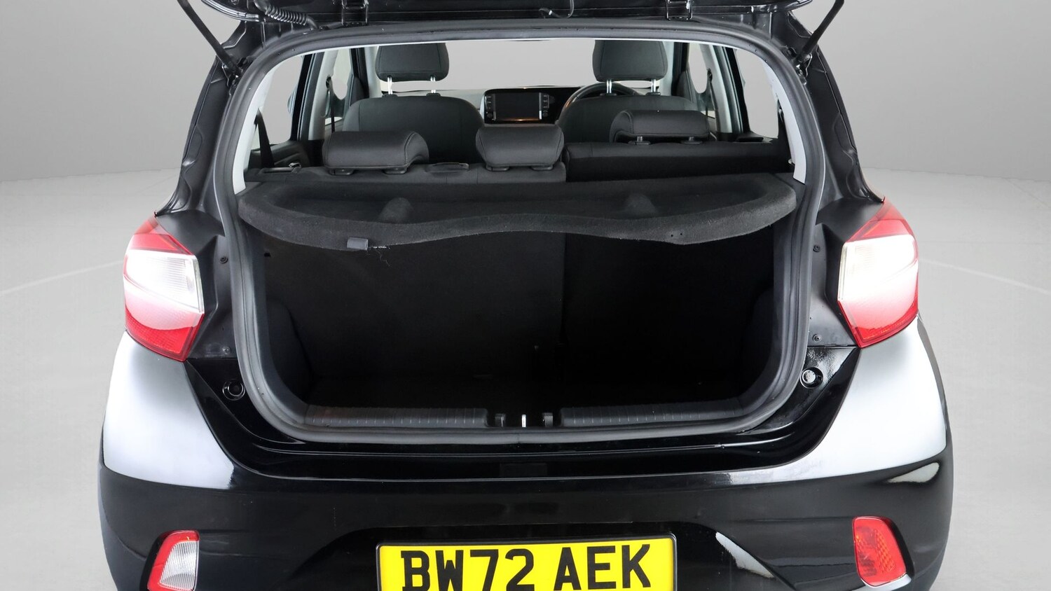 Used Hyundai i10 for sale - 77303393: Photo 16