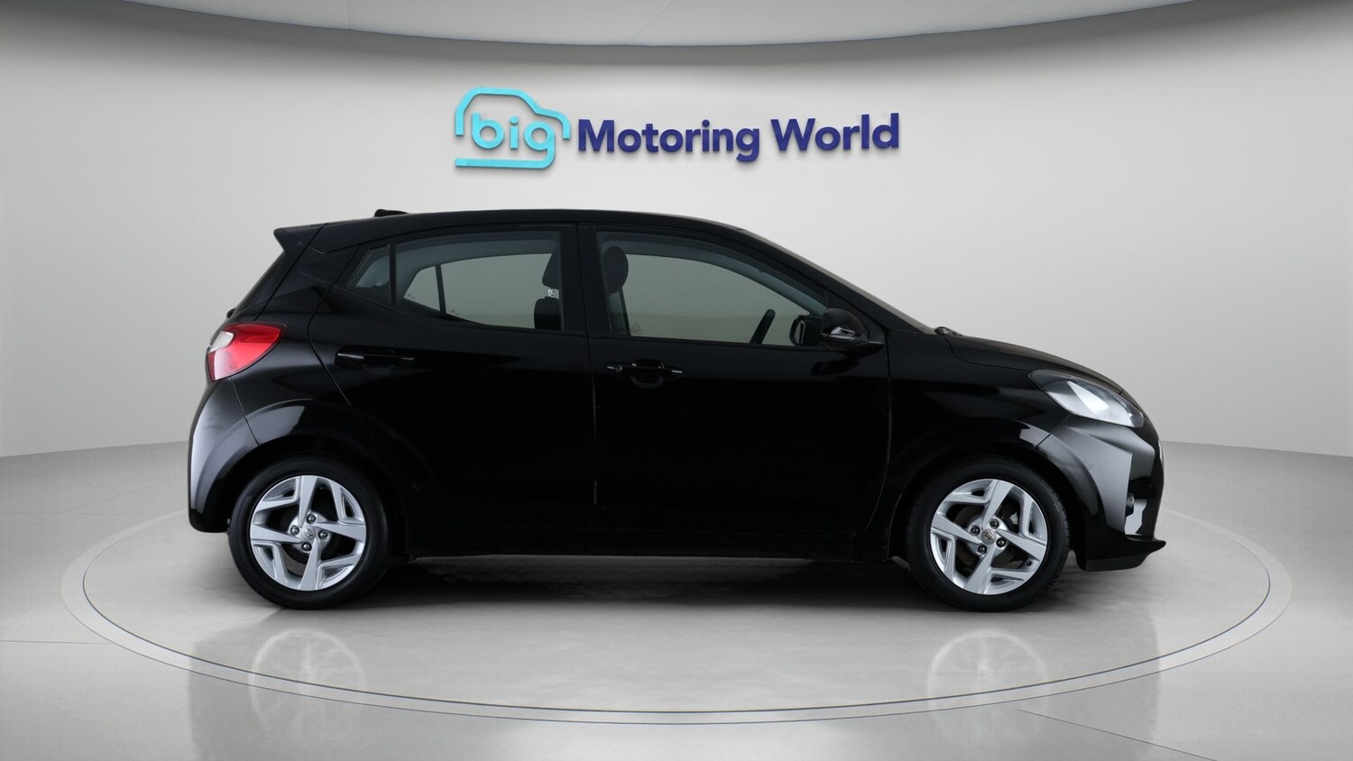 Used Hyundai i10 for sale - 77303393: Photo 8