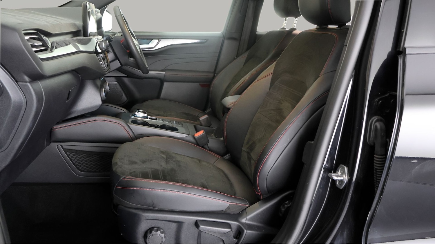 Used Ford Kuga 2023 for sale - 77632347: Photo 14