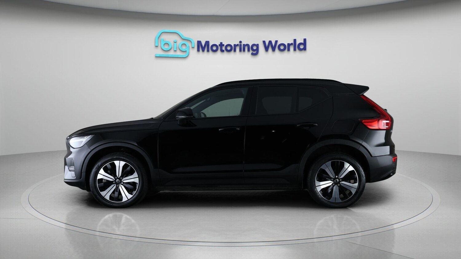 Used Volvo XC40 for sale - 77840067: Photo 4
