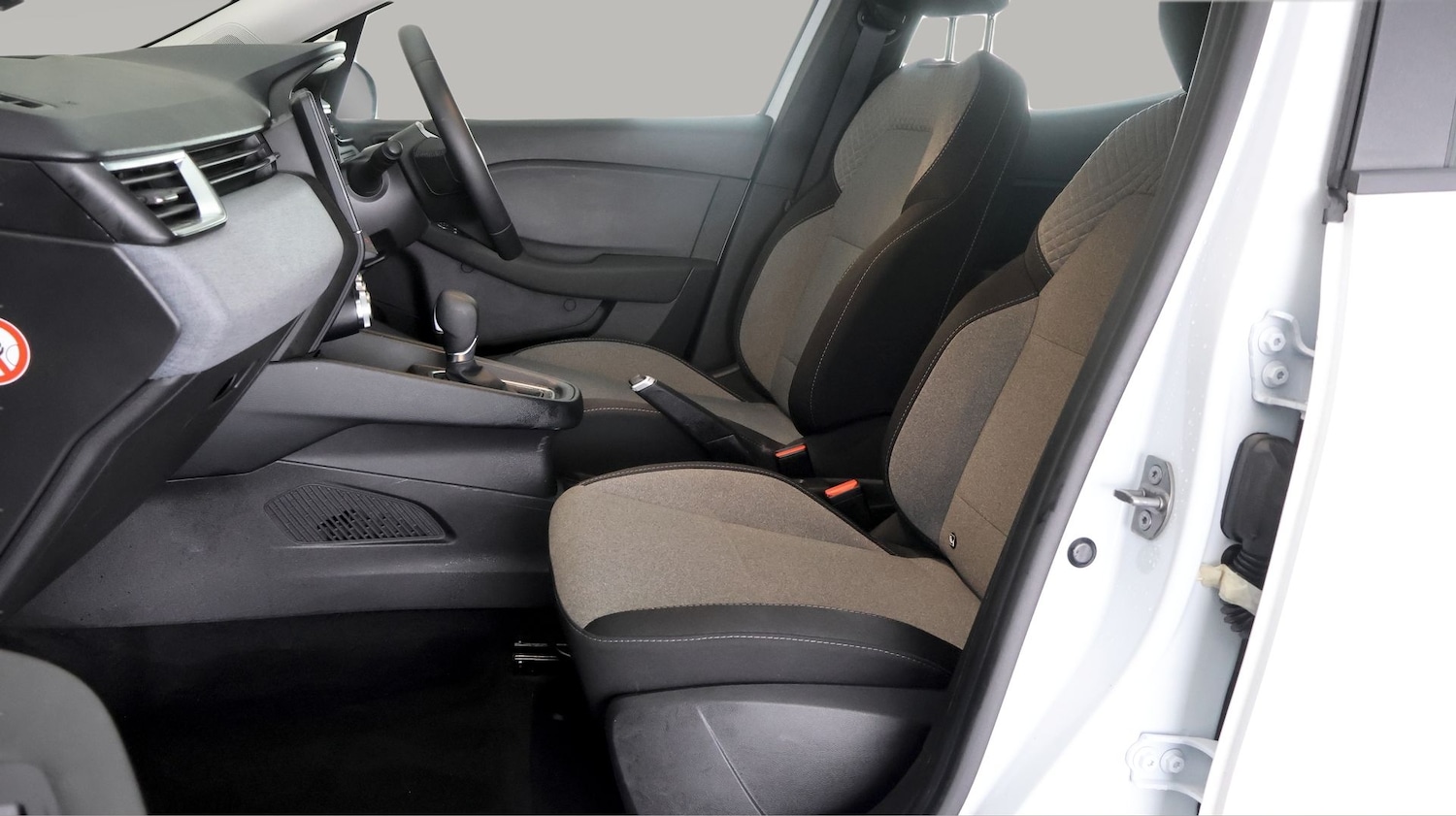 Used Renault Clio 2024 for sale - 77439637: Photo 14