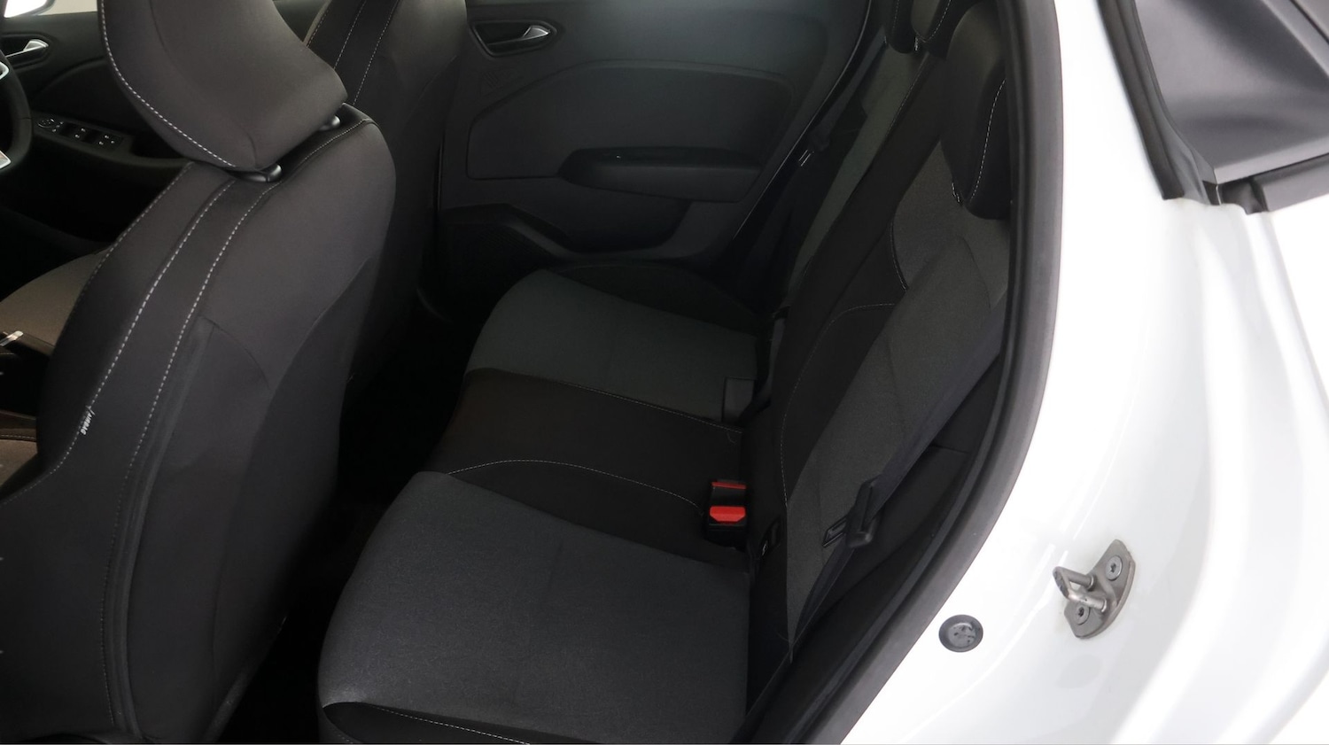 Used Renault Clio 2024 for sale - 77439637: Photo 16