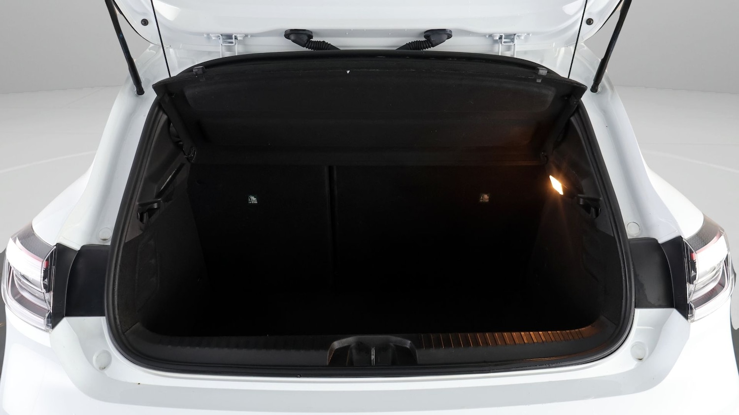 Used Renault Clio 2024 for sale - 77439637: Photo 17