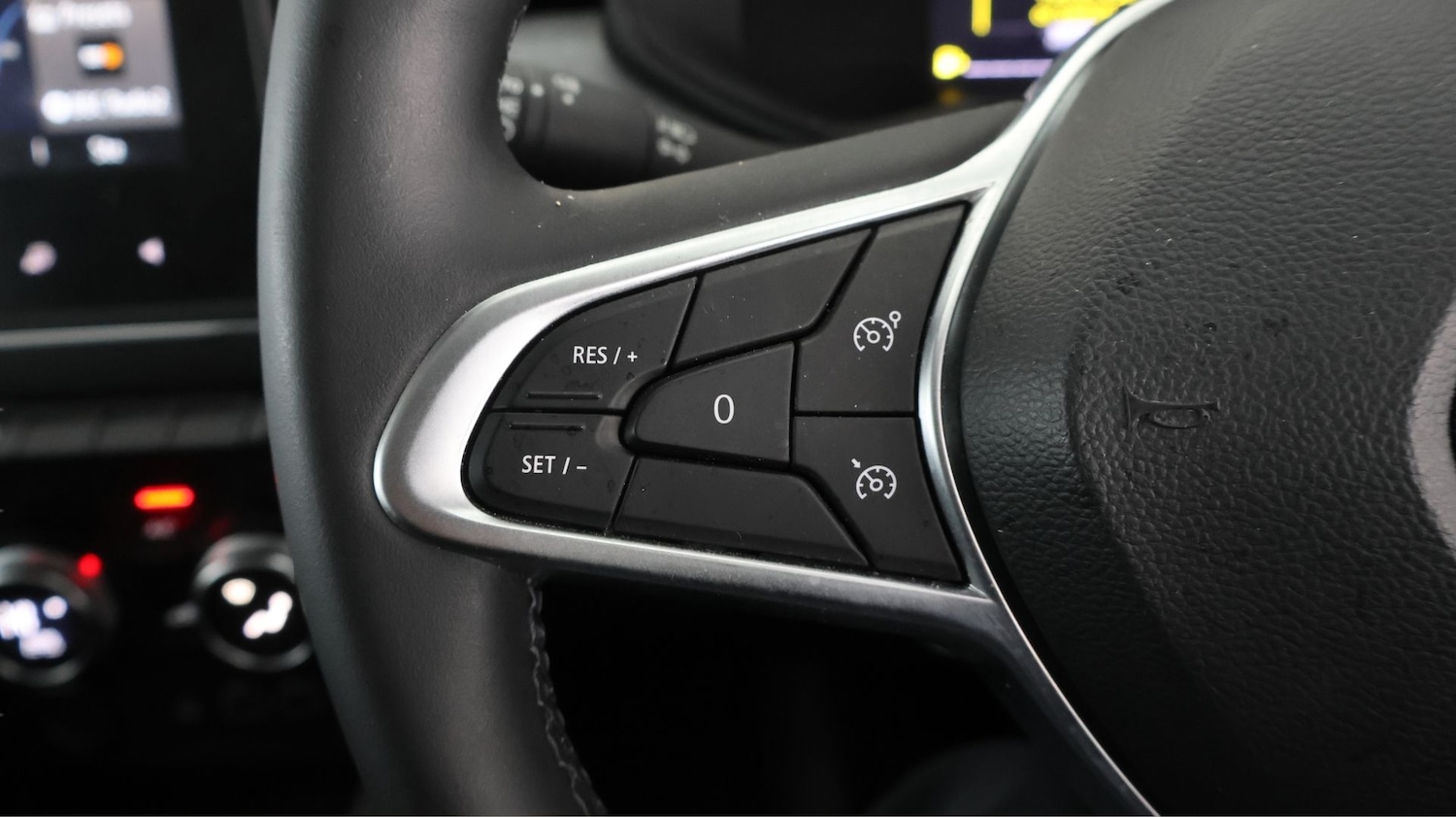 Used Renault Clio 2024 for sale - 77439637: Photo 20