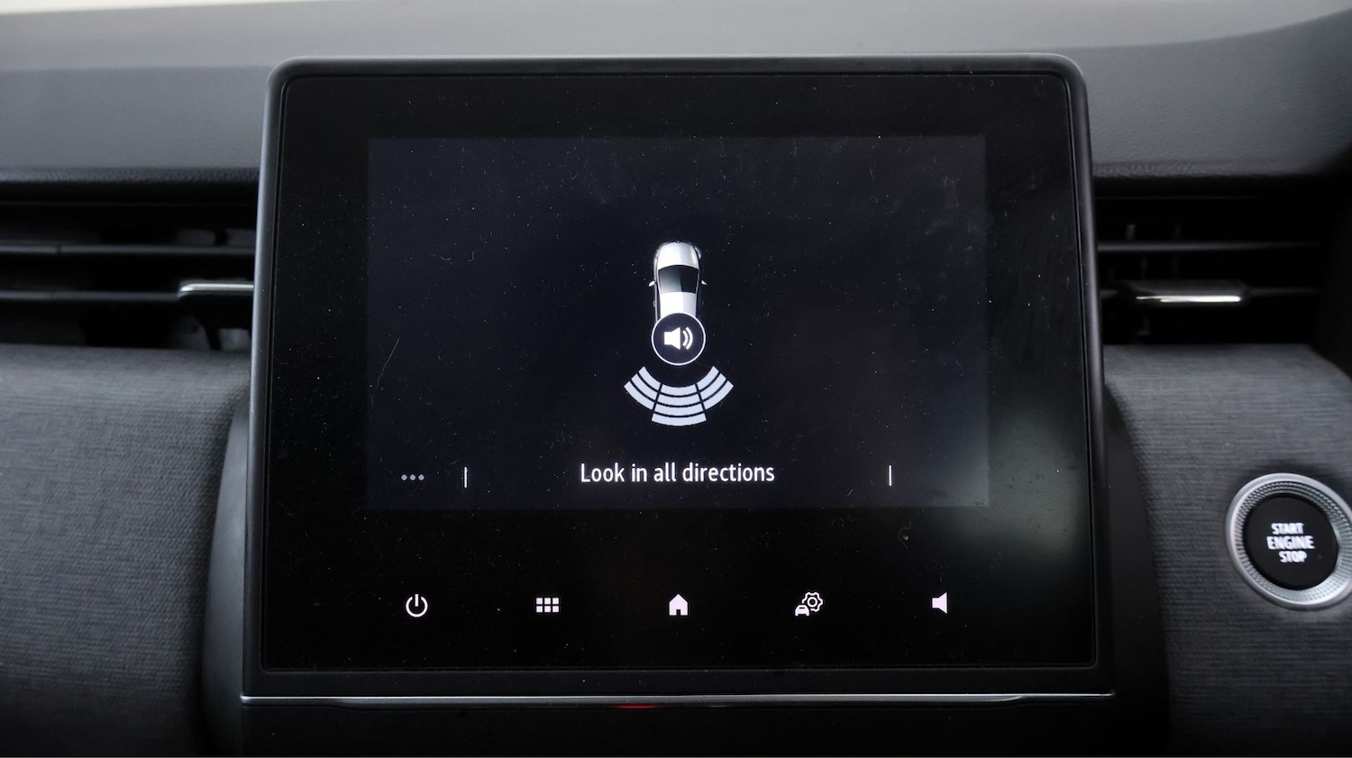 Used Renault Clio 2024 for sale - 77439637: Photo 23