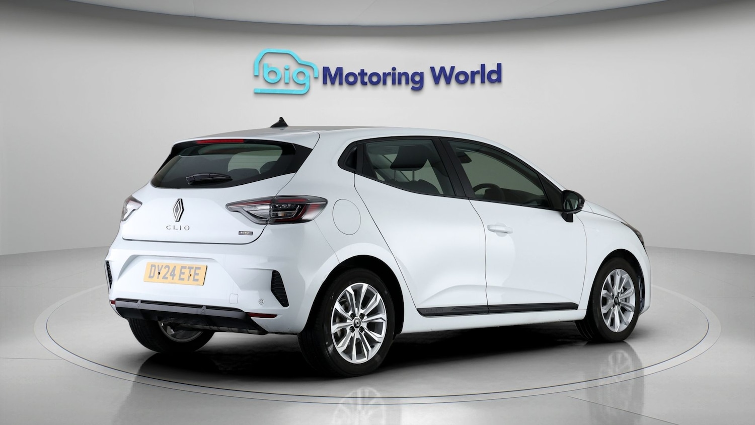 Used Renault Clio 2024 for sale - 77439637: Photo 7