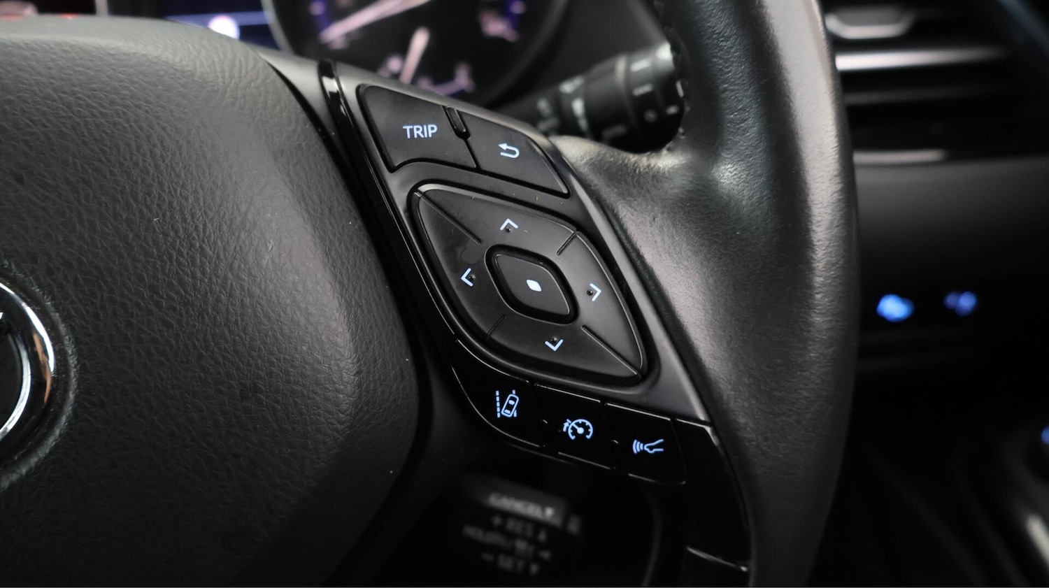 Used Toyota C-HR 2022 for sale - 76388523: Photo 24