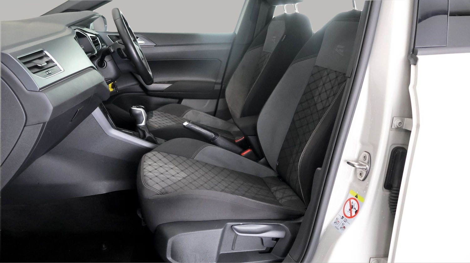 Used Volkswagen Polo 2022 for sale - 77439632: Photo 14