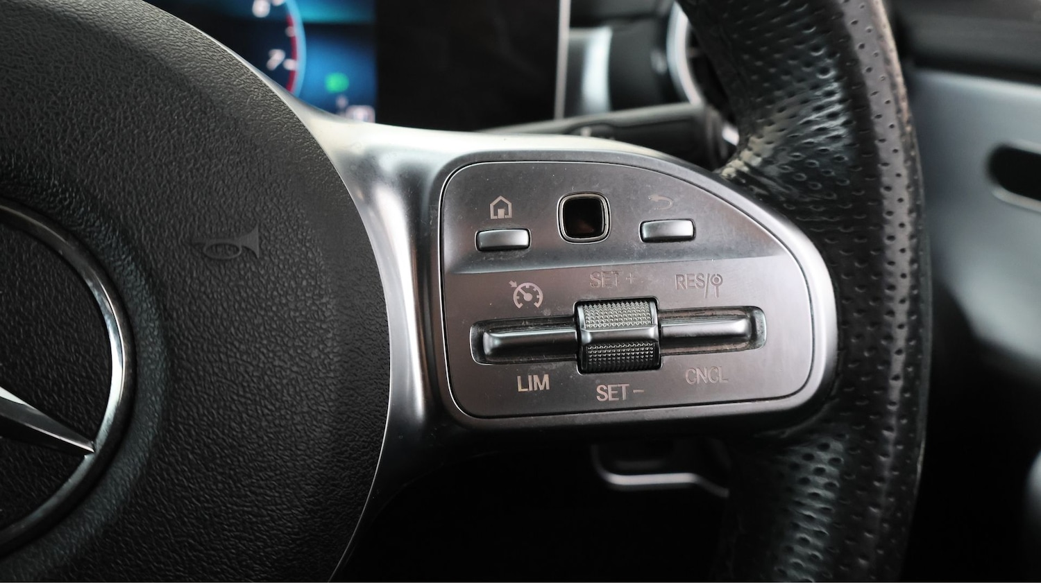 Used Mercedes-Benz CLA 2019 for sale - 78062345: Photo 21