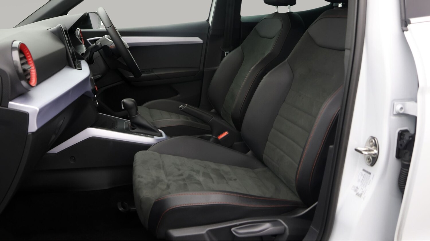 Used SEAT Arona 2025 for sale - 77482659: Photo 14