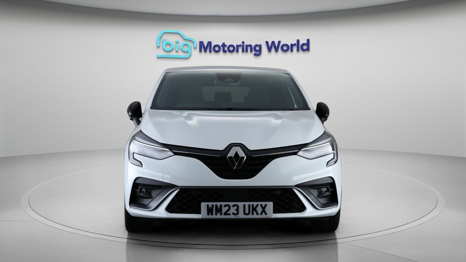 Used Renault Clio 2023 for sale - 77855548: Photo 2