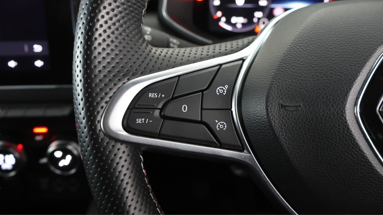 Used Renault Clio 2023 for sale - 77855548: Photo 22