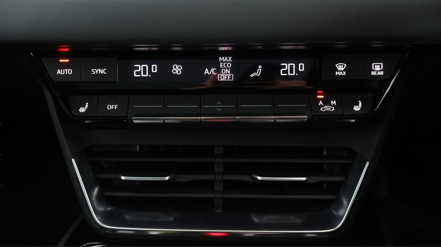 Used Audi e-tron GT 2022 for sale - 77902216: Photo 12