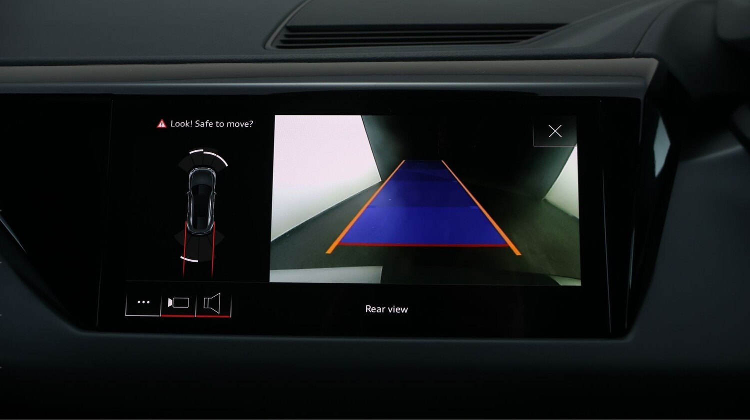 Used Audi e-tron GT 2022 for sale - 77902216: Photo 24