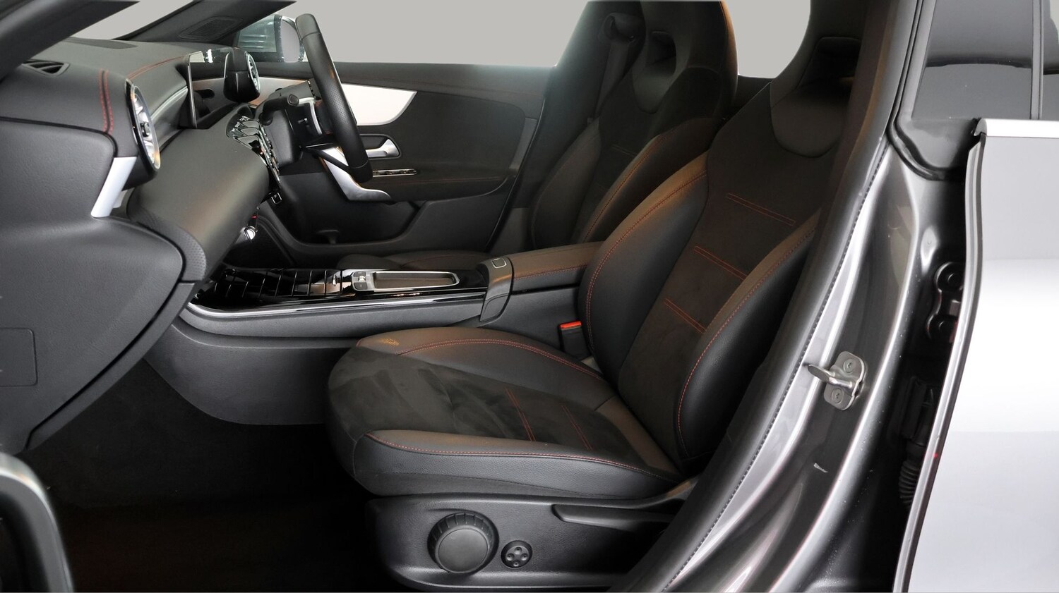 Used Mercedes-Benz CLA for sale - 77343727: Photo 14