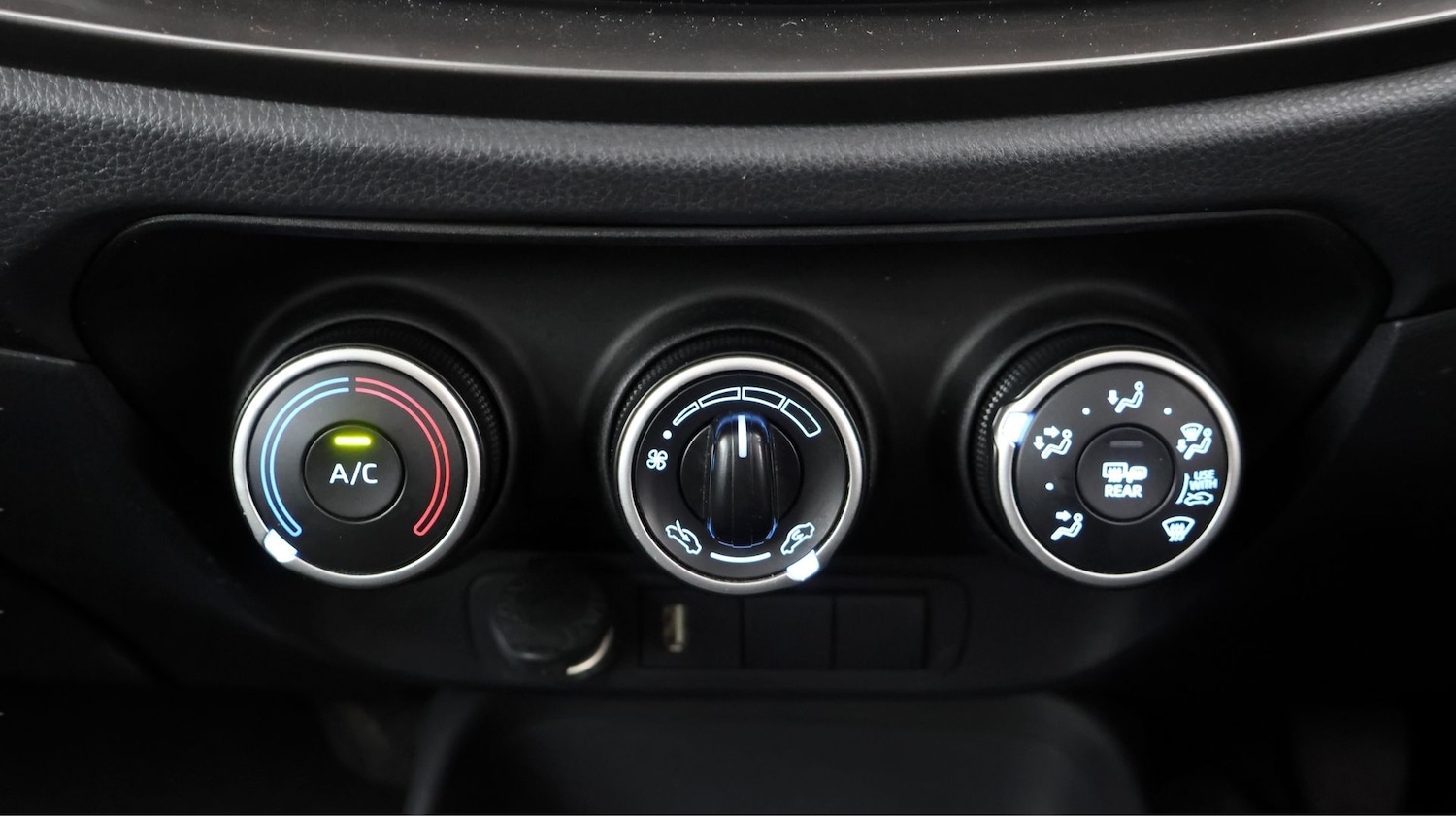 Used Toyota Aygo X for sale - 78054140: Photo 11