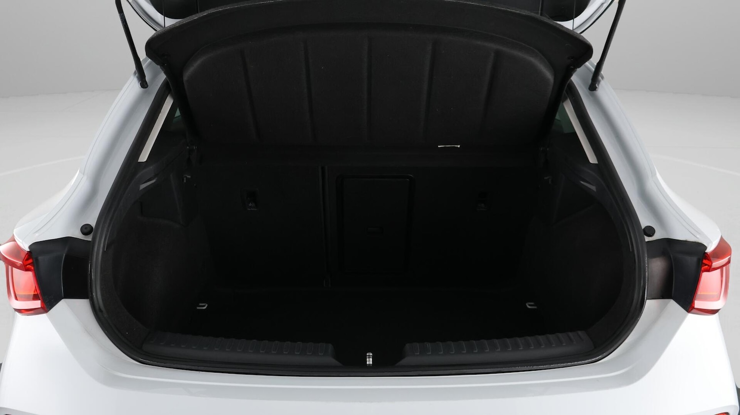 Used Cupra Leon 2023 for sale - 76042376: Photo 24