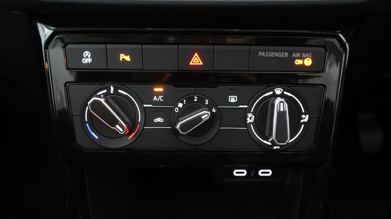 Used Volkswagen T-Cross for sale - 77365510: Photo 11