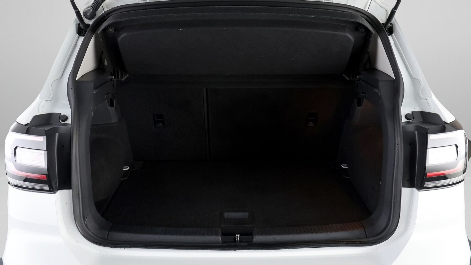 Used Volkswagen T-Cross for sale - 77365510: Photo 16