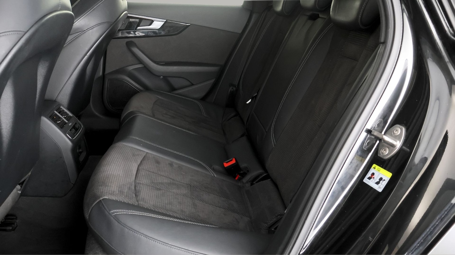 Used Audi A4 Avant 2020 for sale - 77364161: Photo 15