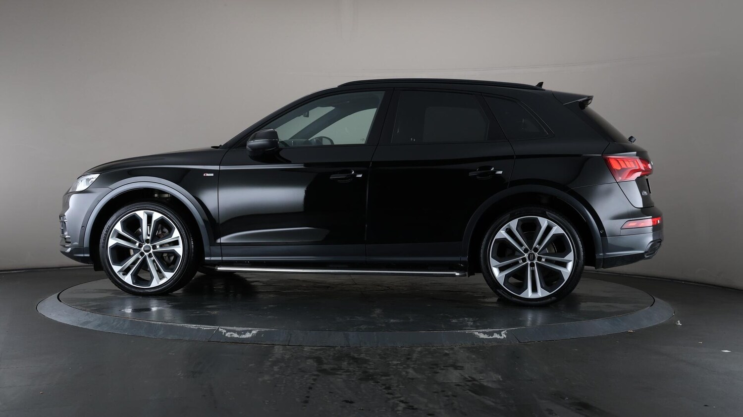 Used Audi Q5 2020 for sale - 76152257: Photo 38