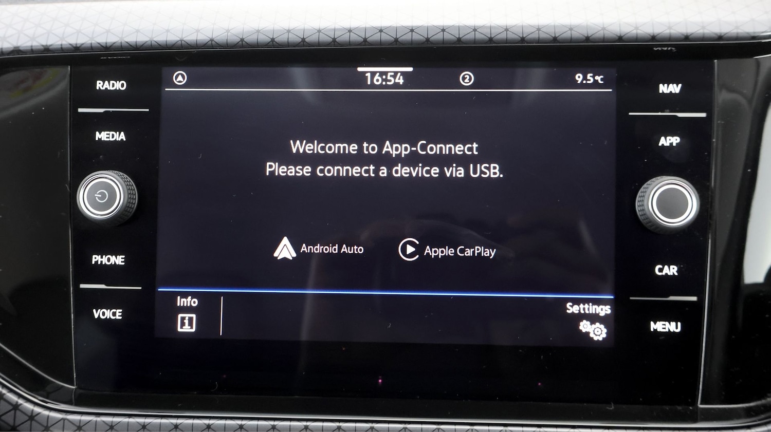 Used Volkswagen T-Cross 2023 for sale - 77695081: Photo 23