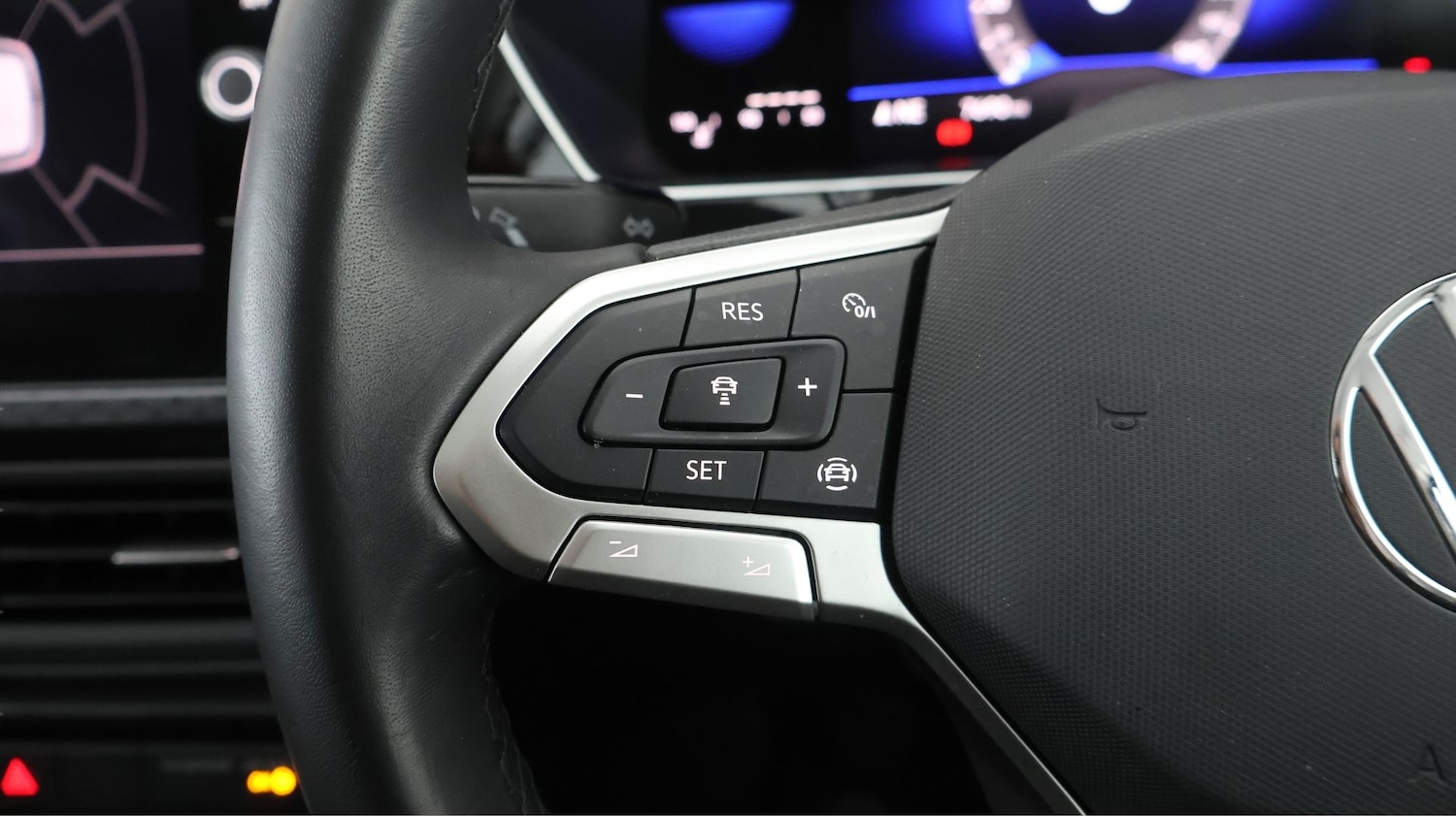 Used Volkswagen T-Cross 2023 for sale - 77695081: Photo 24