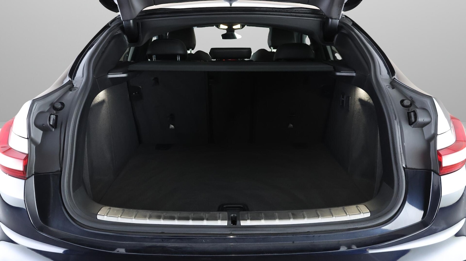 Used BMW X4 2020 for sale - 76765392: Photo 17